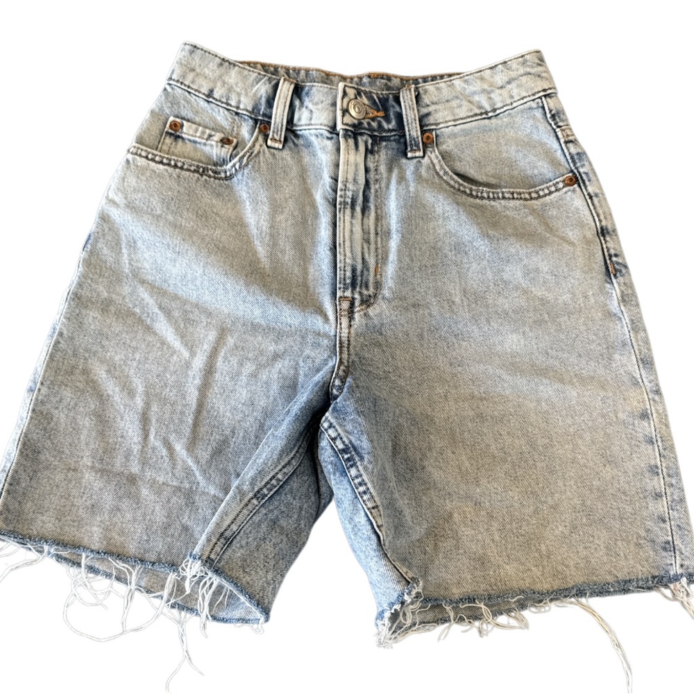 Divides Womans Light Blue Denim Shorts